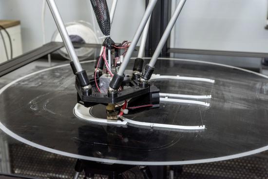 3D-skrivare på Volkswagen används för att tillverka visirhållare.