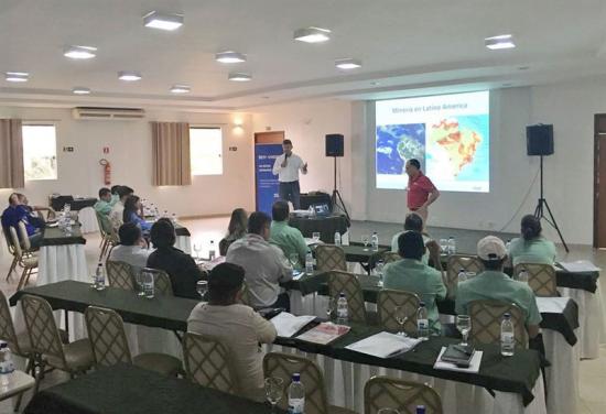 Tekniskt seminarium om gruvindustrin för kunder i Pará, Brasilien.