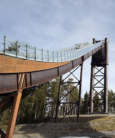 Hoppbackarna på Lugnets skidarena i Falun, Sverige färdigställdes för 40 år sedan med Domex 355W.