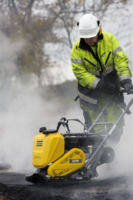 En markvibrator från Atlas Copco.