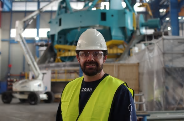 Wiktor Kucola, designingenjör på HydX Hydraulic Solutions har i LSST-projektet varit med och skapat 3D-ritningarna för oljetankstrukturen. ”Det är jättekul och häftigt att få vara en del av det här”, säger Wiktor.