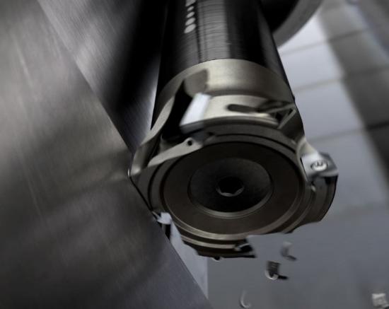Sandvik har 3D-printat ett nytt fräsverktyg i titan, Lightweight CoroMill® 390, som är 80 procent lättare än det ursprungliga fräsverktyget och upp till 200 procent mer produktiv för slutkunden.