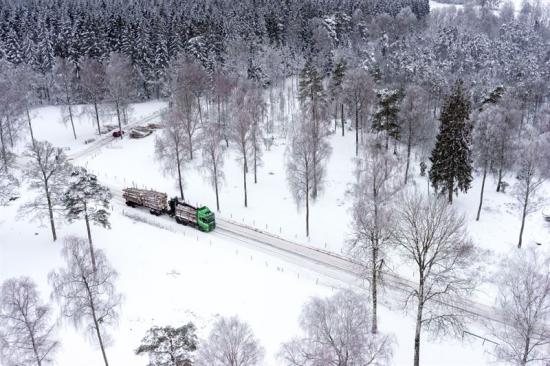 Södra och Statkraft har fattat beslut om att satsa på en ny demoanläggning för fossilfria biodrivmedel. Satsningen görs genom det gemensamma bolaget Silva Green Fuel AS.