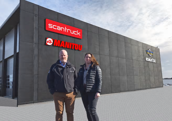 Marcus Strömberg från Scantruck AB och Michaela Rosén från Söderberg & Haak flyttar ihop i de nya gemensamma Stockholms-lokalerna.