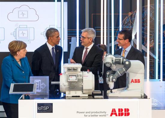 Tysklands förbundskansler Angela Merkel, USA: s president Barack Obama, ABB:s koncernchef Ulrich Spiesshofer och ABB:s regionchef för Nord- och Sydamerika Greg Scheu.