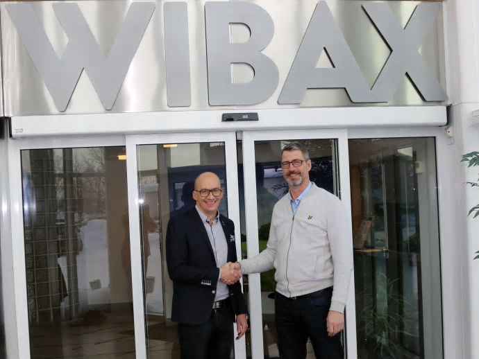 David WIklund, Wibax välkomnas som ny medlem i Bothnia Bioindustries Cluster av Ulf Westerberg, Piteå Science Park.