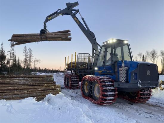 Det går bra för Rottne Industri i Kanada. Orderingången växer stadigt och nu byggs ett nytt &Aring;F-nät upp i landet.