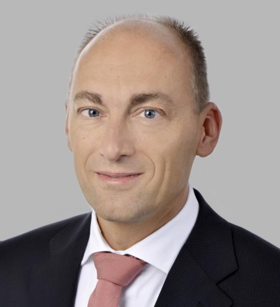 Dr Stefan Knirsch Utvecklingschef AUDI AG from 1 januari 2016.