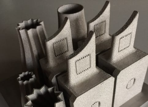 Material tillverkat genom additiv tillverkning, eller 3D-printing.