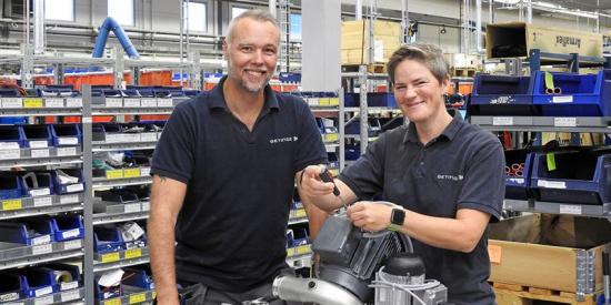 <span><span><span><span>Patrik Lingmert och Maria Borghem är två av Getinges experter.</span></span></span></span>