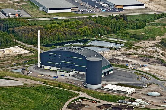 Två olika tekniker kommer att utvärderas för att skilja koldioxid från Filbornaverkets rökgaser.