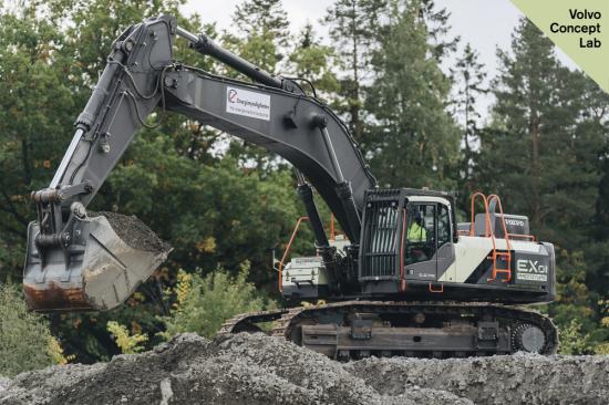 Konceptgrävmaskinen EX1, som väger 70 ton har dubbel energiförsörjning. Basmaskinen för EX1 är en Volvo EC750.