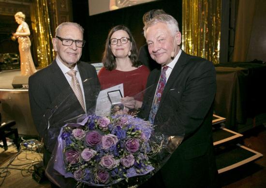Polhemsprisets vinnare Lennart Lindblad, tillsammans med gymnasie- och kunskapslyftsminister Anna Ekström samt Polhemsrådets ordförande Bengt Westerberg.