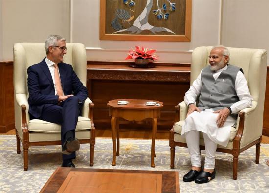ABB:s koncernchef Ulrich Spiesshofer och Indiens premiärminister Narendra Modi i New Delhi.