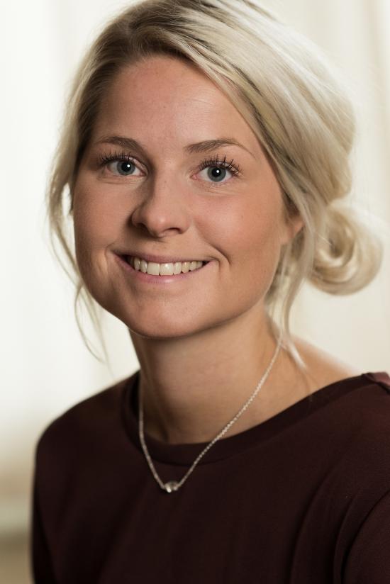 Elin &Ouml;stblom, ungdomskommunikatör, Teknikföretagen.