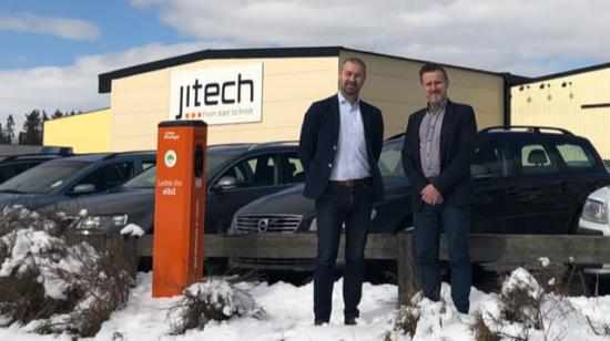 Anders Paulsson, Vice President på Jitech och Marcus Boje, Key Account Manager på Enkla Elbolaget.