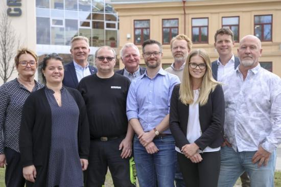 Deltagarna i Forest Business Accelerator 2019 tillsammans med affärsrådgivare på BizMaker.