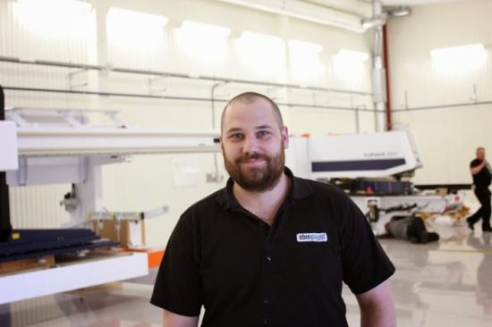 Fredrik Persson, förman på den nya produktionsenheten på ebm-papst AB i Järfälla.