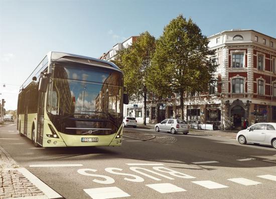 Volvo har fått en order på fyra elbussar – Volvo 7900 Electric – från bussoperatören Salez-Lentz i Luxemburg. Bussarna kommer att gå i trafik i staden Differdange. Bild: Volvo