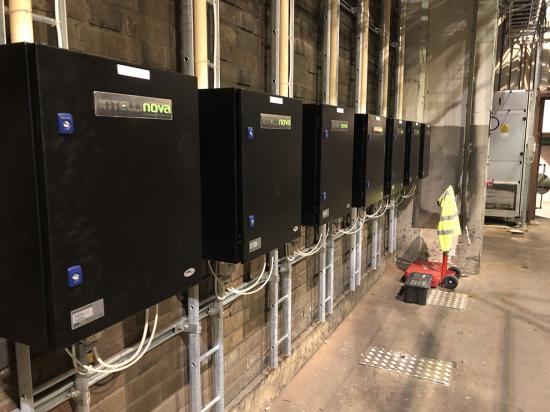 Onlinesystemet Intellinova Parallel EN installerat på Holmen Paper Hallstavik.
