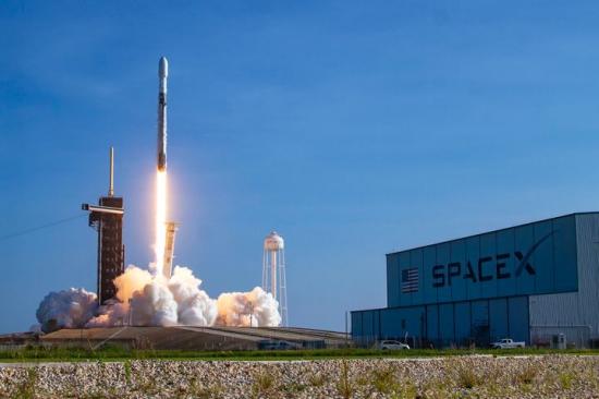 Falcon 9.