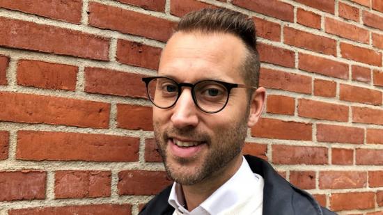 Industridoktoranden Jonas Holmbergs forskning visar hur traditionella bearbetningstekniker kan effektiviseras och hur nya alternativa metoder kan öka produktiviteten ytterligare.